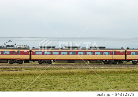 北陸本線　美川ー加賀笠間　JR西日本　485系　A04編成（京都）　モハ485-73　海側 84332878