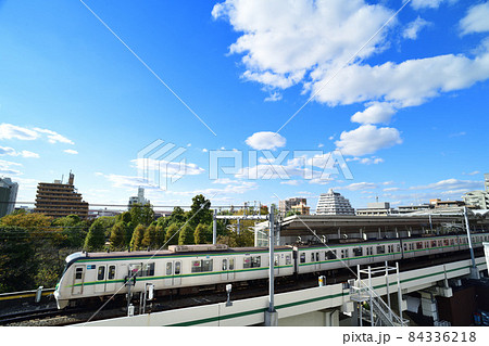 東京メトロ千代田線16000系電車 84336218