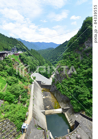 2021年　埼玉県三峯神社から三峰口駅までの風景 84339555