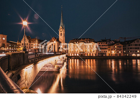 panorama of Zurich city center with Frau Munster and Grossmunster panorama of Zurich city center with Frau Munster and Grossmunster 84342249