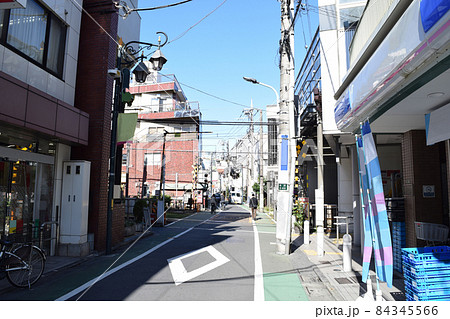 世田谷区 池ノ上駅前の街並み 世田谷区 池ノ上駅前の街並み 84345566