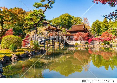 秋の虎渓山永保寺〈岐阜県多治見市〉 84345713