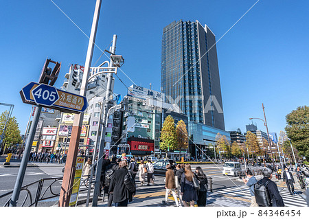 日本の東京都市景観 四ツ谷駅前やコモレ四谷などを望む 日本の東京都市景観 四ツ谷駅前やコモレ四谷などを望む 84346454