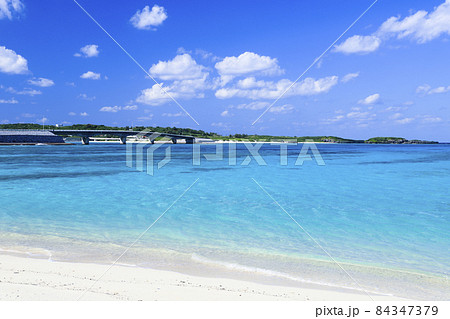 米崎ビーチ　野甫大橋　伊平屋島 84347379