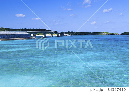 米崎ビーチ　野甫大橋　伊平屋島 84347410