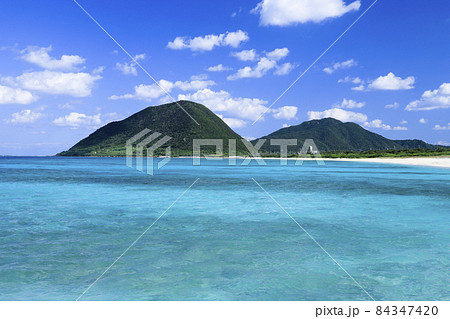 米崎ビーチ　野甫大橋　伊平屋島 84347420