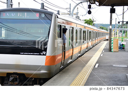 JR八高線東飯能駅の風景(2021年) 84347673