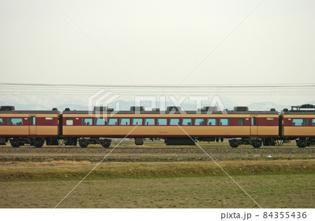 北陸本線　美川ー加賀笠間　JR西日本　485系　A06編成（京都）　④　サハ481-503　海側 84355436