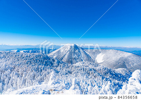 【冬素材】冬の北横岳登山風景【長野県】 84356658