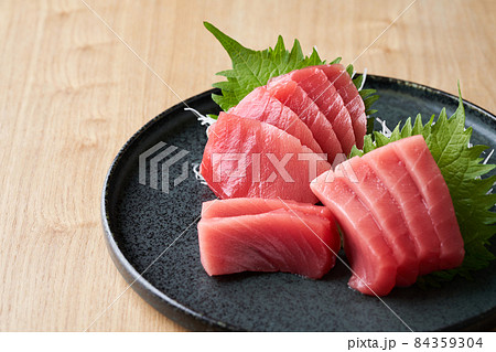 本鮪 中トロ刺身 本鮪 中トロ刺身 84359304