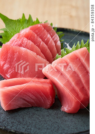 本鮪 中トロ刺身 本鮪 中トロ刺身 84359308