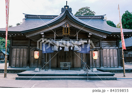 夕方の八重垣神社（フィルム調） 84359855
