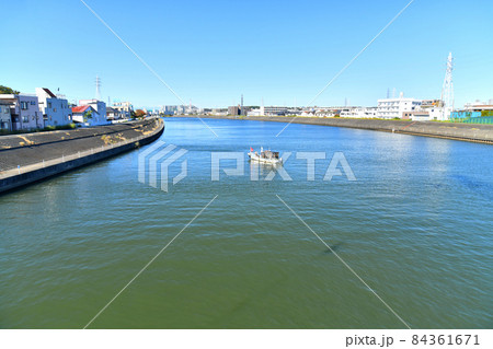 末吉橋／鶴見川より上流方向を望む(神奈川県横浜市)【2021.11】 84361671