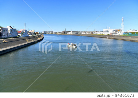 末吉橋／鶴見川より上流方向を望む(神奈川県横浜市)【2021.11】 84361673