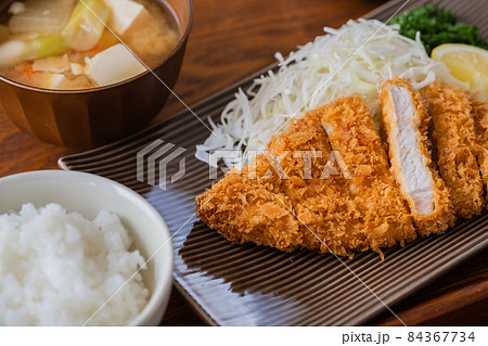 豚カツ 定食イメージ クローズアップ素材 豚カツ 定食イメージ クローズアップ素材 84367734