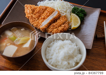 豚カツ 定食イメージ クローズアップ素材 豚カツ 定食イメージ クローズアップ素材 84367799
