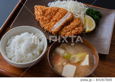 豚カツ 定食イメージ クローズアップ素材 豚カツ 定食イメージ クローズアップ素材 84367800