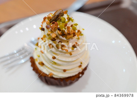 ピスタチオクリームケーキ ピスタチオクリームケーキ 84369978