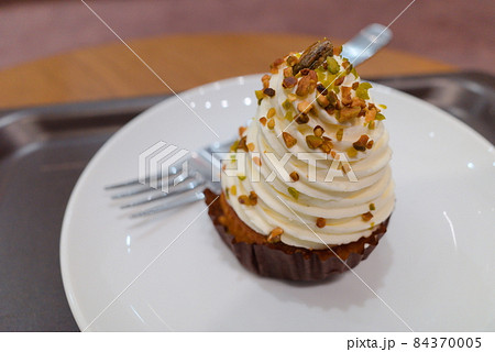 ピスタチオクリームケーキ 84370005