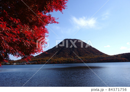 榛名湖周辺の紅葉 榛名湖周辺の紅葉 84371756