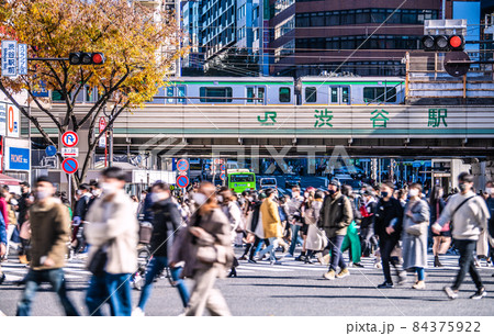 日本の東京都市景観 11月・世界を震撼させるワクチン耐性スーパー新変異株。渋谷は脅威の人流=28日 日本の東京都市景観 11月・世界を震撼させるワクチン耐性スーパー新変異株。渋谷は脅威の人流=28日 84375922