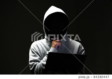 サイバー攻撃　ハッカー 84380447
