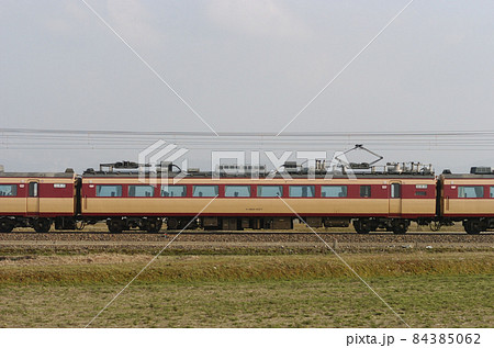 北陸本線　美川ー加賀笠間　JR西日本　485系　A07編成（京都）　③　モハ484-1027　海側 84385062