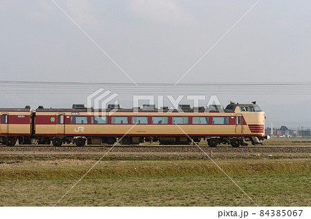 北陸本線 美川ー加賀笠間 JR西日本 485系 A07編成(京都) ① クロ481-2301 海側 北陸本線 美川ー加賀笠間 JR西日本 485系 A07編成(京都) ① クロ481-2301 海側 84385067