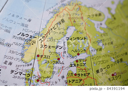 スカンジナビア半島をアップにした地球儀 世界地図の写真素材 ...