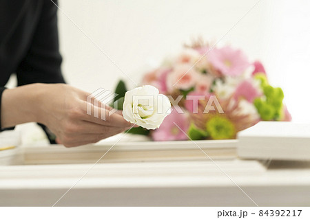 葬儀 お花入れ イメージ 葬儀 お花入れ イメージ 84392217