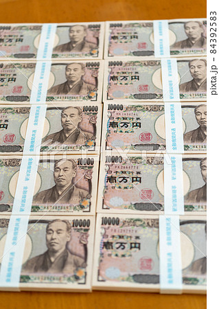 1000万円 1000万円 84392583