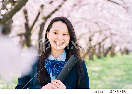 高校生　卒業 84393690
