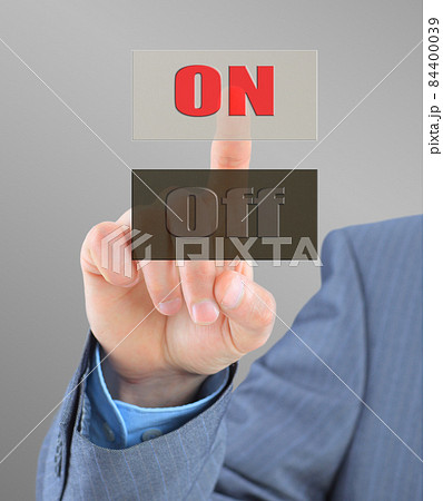 Thumb clicks on the button. Thumb clicks on the button. 84400039