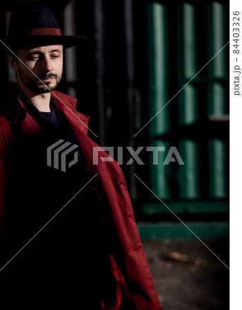 Elegant male model Elegant male model 84403326