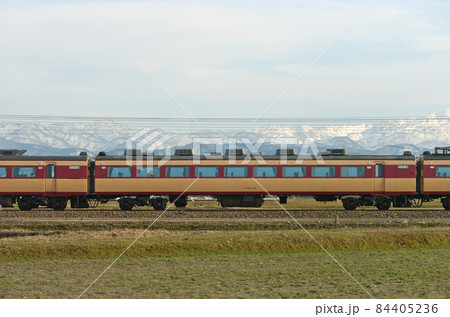 北陸本線 美川ー加賀笠間 JR西日本 485系 A08編成(京都) ④ サハ481-701 海側 北陸本線 美川ー加賀笠間 JR西日本 485系 A08編成(京都) ④ サハ481-701 海側 84405236