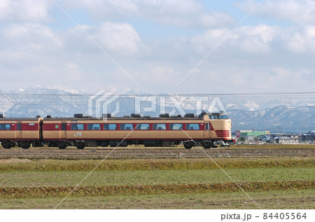 北陸本線 美川ー加賀笠間 JR西日本 485系 A09編成(京都) ① クロ481-2303 海側 北陸本線 美川ー加賀笠間 JR西日本 485系 A09編成(京都) ① クロ481-2303 海側 84405564