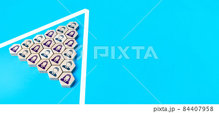 People moving in a arrow formation. Organizing into an effective team. Forming into an organized group. Joint interest, problem solving. Cooperation teamwork. Consolidation, strengthening 84407958