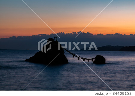 伊勢の夫婦岩 84409152