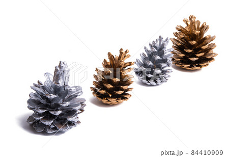 christmas pine cones isolated christmas pine cones isolated 84410909