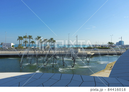 A beautiful view of the National Museum of Qatar in Doha, Qatar 84416018