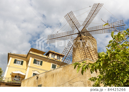 Townhouse and historic windmill of Es Jonquet in old town of Palma de Mallorca, Mallorca, Balearic Islands, Spain Townhouse and historic windmill of Es Jonquet in old town of Palma de Mallorca, Mallorca, Balearic Islands, Spain 84425266
