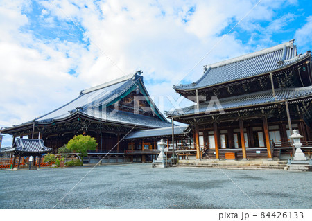 本山興正寺　阿弥陀堂と御影堂 84426133