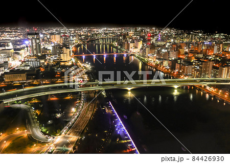 新潟市の夜景 (朱鷺メッセよりブルーライトアップの萬代橋を望む) 84426930