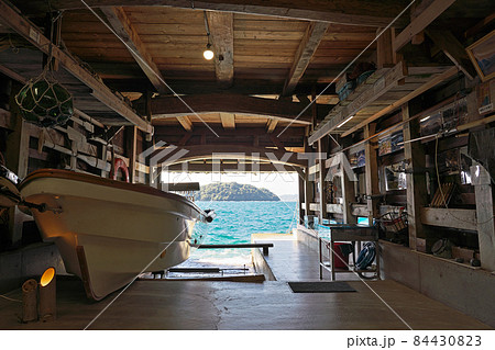 【伊根の舟屋】 京都府与謝郡伊根町字亀島 【伊根の舟屋】 京都府与謝郡伊根町字亀島 84430823