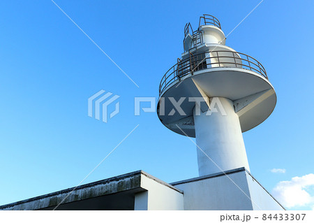 気仙沼大島の龍舞崎（大島竜舞埼）にある「陸前大島灯台」　　宮城県気仙沼市 84433307