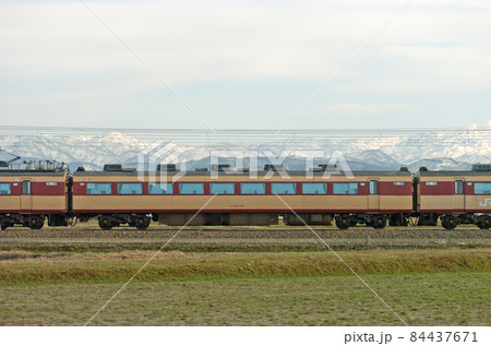 北陸本線 美川ー加賀笠間 JR西日本 485系 Y31編成(金沢) ⑥ モハ485-147 海側 北陸本線 美川ー加賀笠間 JR西日本 485系 Y31編成(金沢) ⑥ モハ485-147 海側 84437671