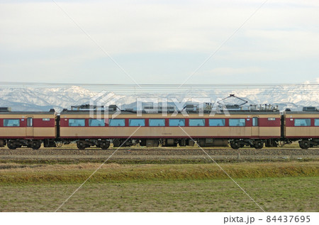 北陸本線 美川ー加賀笠間 JR西日本 485系 Y33編成(金沢) ① モハ484-262 海側 北陸本線 美川ー加賀笠間 JR西日本 485系 Y33編成(金沢) ① モハ484-262 海側 84437695