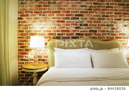 ベッド 寝台 寝床 84438056