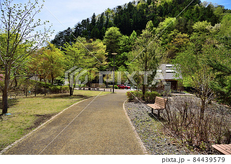＜ふかしろ湖＞　小金沢公園　山梨県大月市 84439579