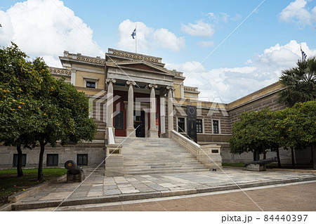 old greek parliament house in Athens 84440397